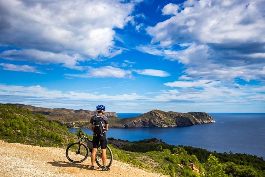 Descubra la Costa Brava en bicicleta: la guía definitiva para los entusiastas del ciclismo